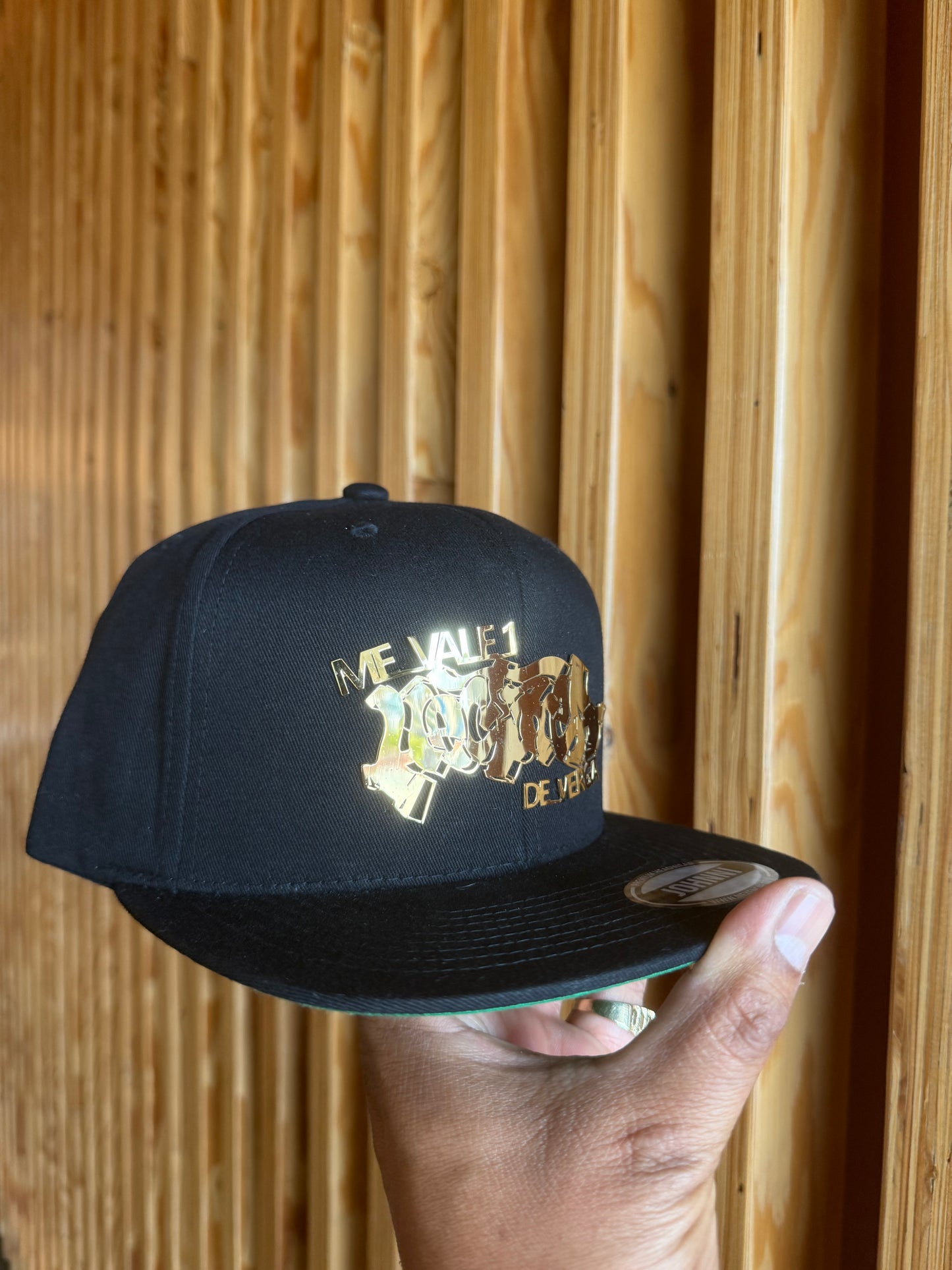MVV Me Vale Una Hectárea 18k Plated SnapBack